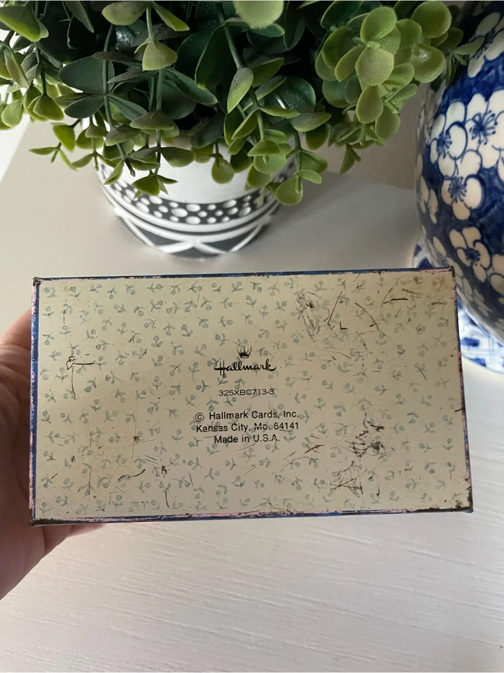 Hallmark (USA) Retro Metal Rectangle ~ Recipe Box ~ Country Farmhouse Fruit